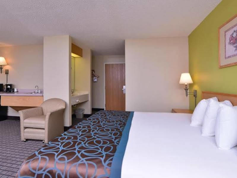 Regency Inn Geneseo Il I-80 Extérieur photo